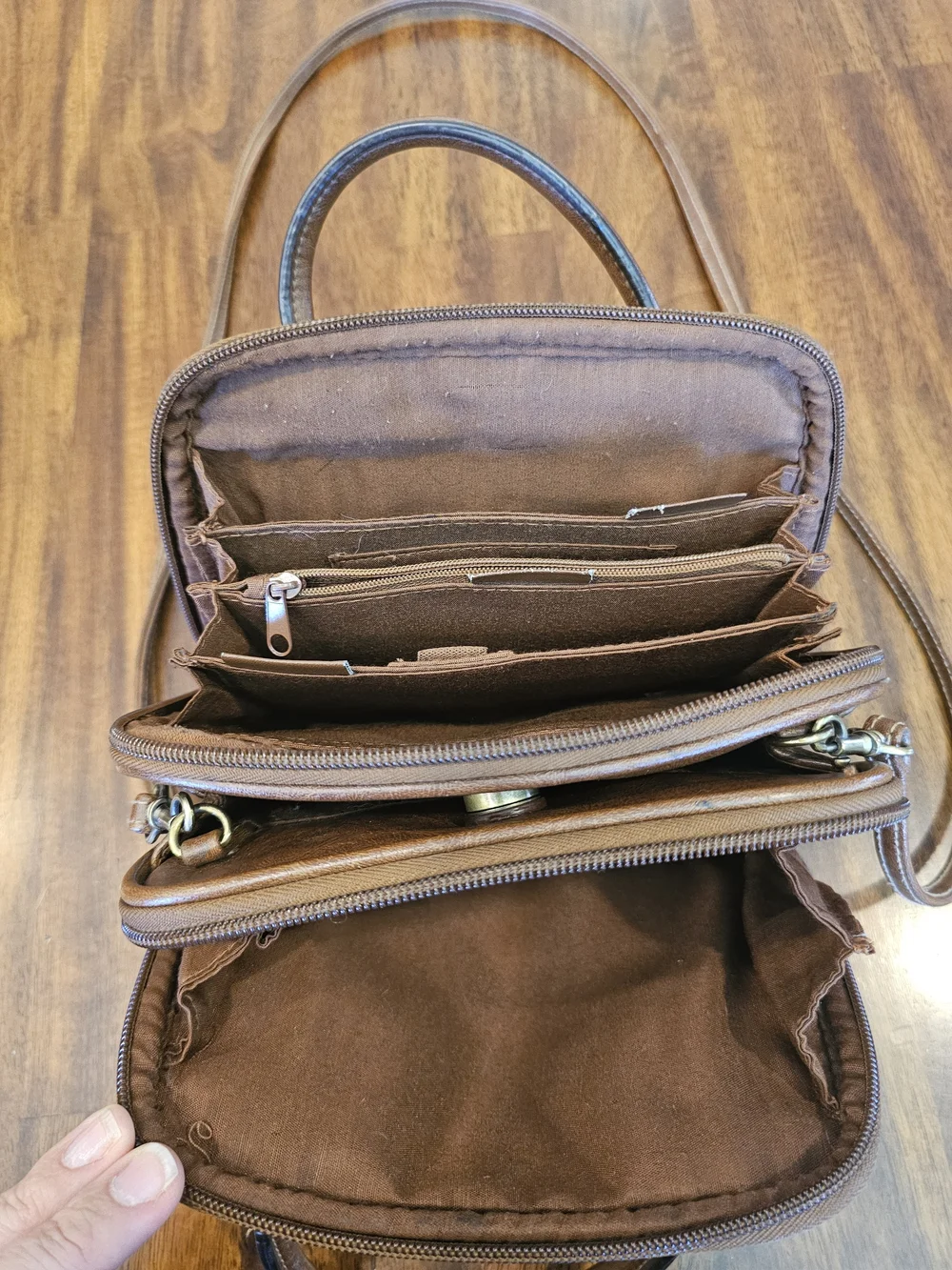 Accordion Style Brown Women's Leather Crossbody Purse Unbranded Nice!